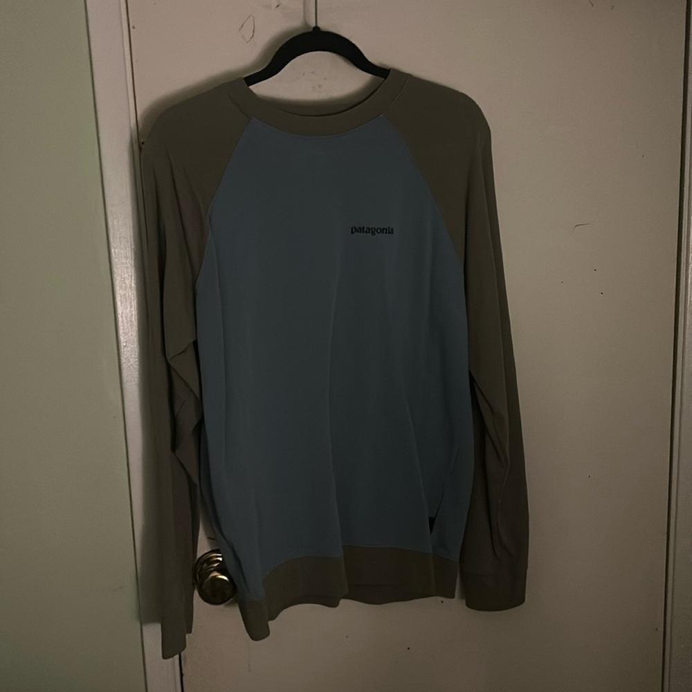 Men’s Patagonia crew neck sweater